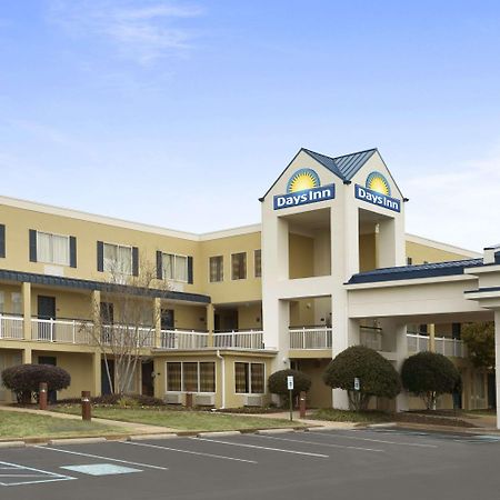 Days Inn By Wyndham Chattanooga/Hamilton Place Екстер'єр фото