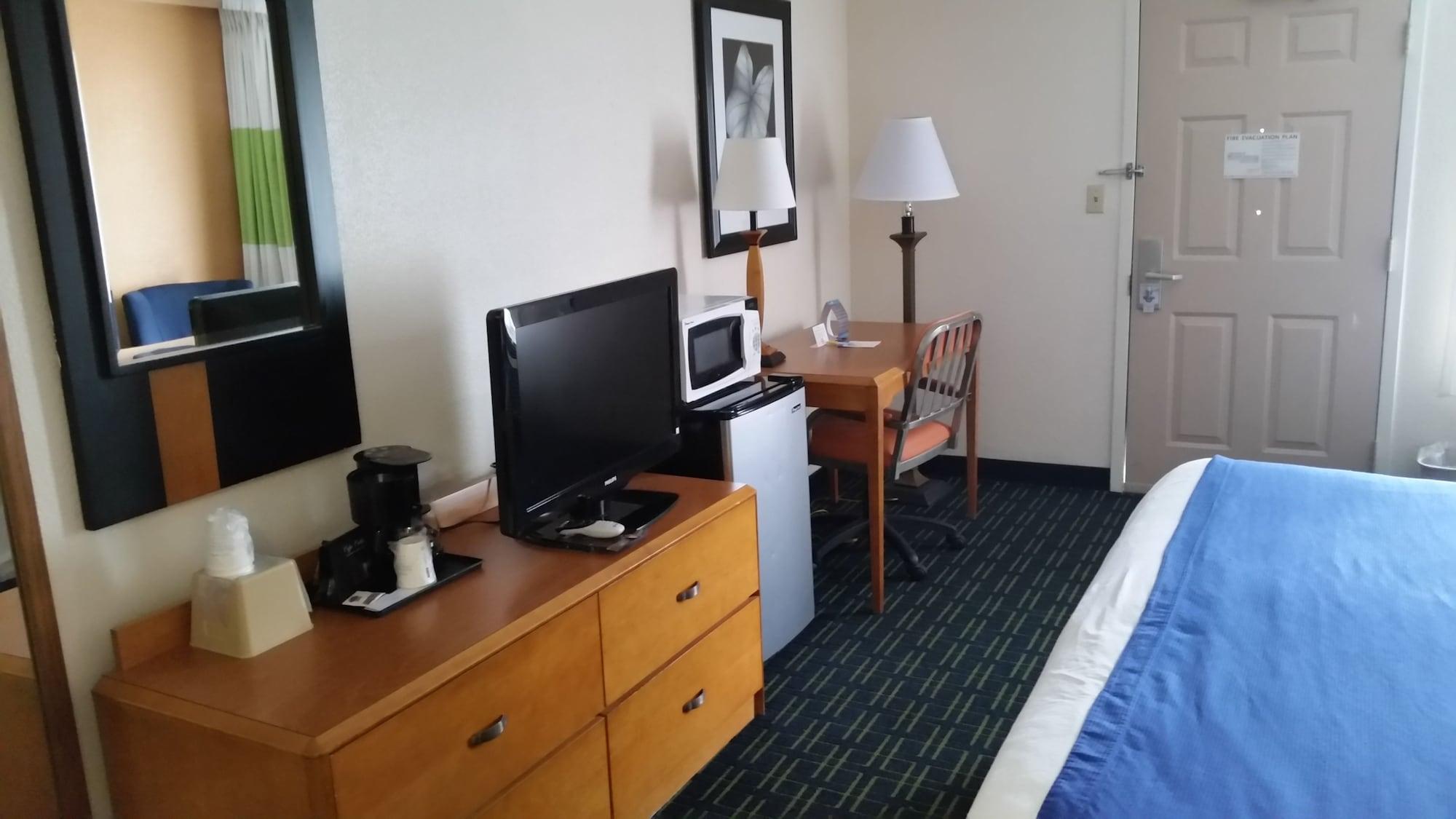 Days Inn By Wyndham Chattanooga/Hamilton Place Екстер'єр фото
